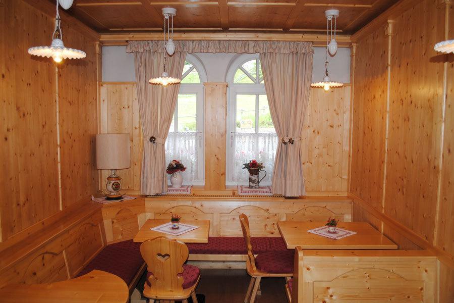 Albergo Bernard Canazei Εξωτερικό φωτογραφία