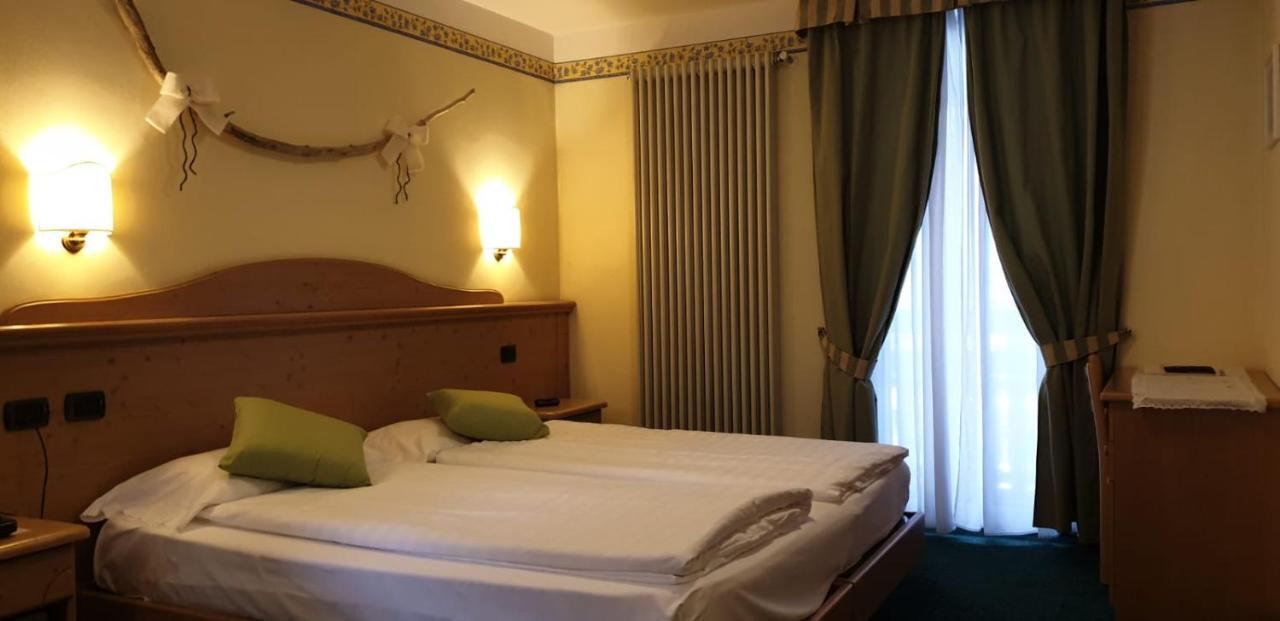 Albergo Bernard Canazei Εξωτερικό φωτογραφία